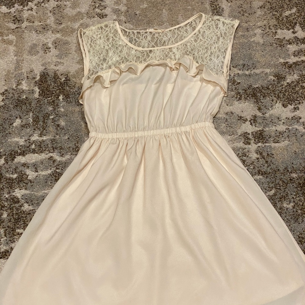 Lush Spring Dress - Picture 2 of 5